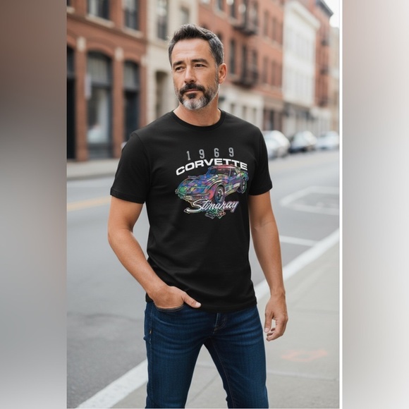 GM Black Corvette Stingray Graphic T-Shirt size large - Picture 1 of 6